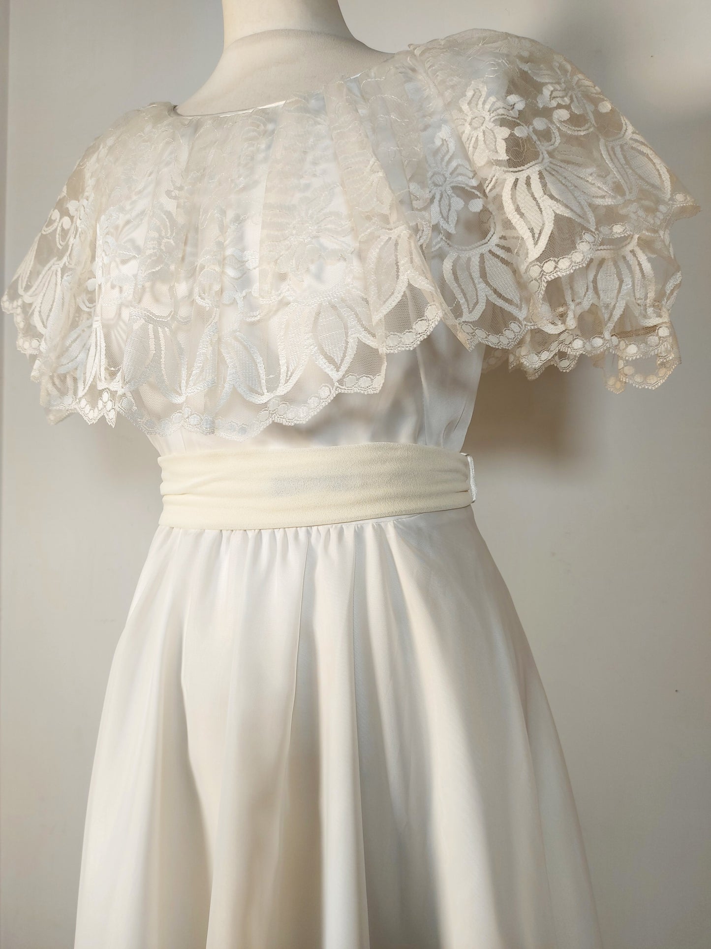 Abito sposa anni '80 bianco